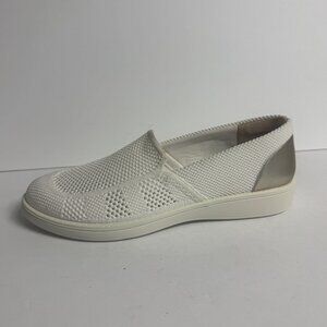 Bzees Womens Athena Slip On White Size 10 M